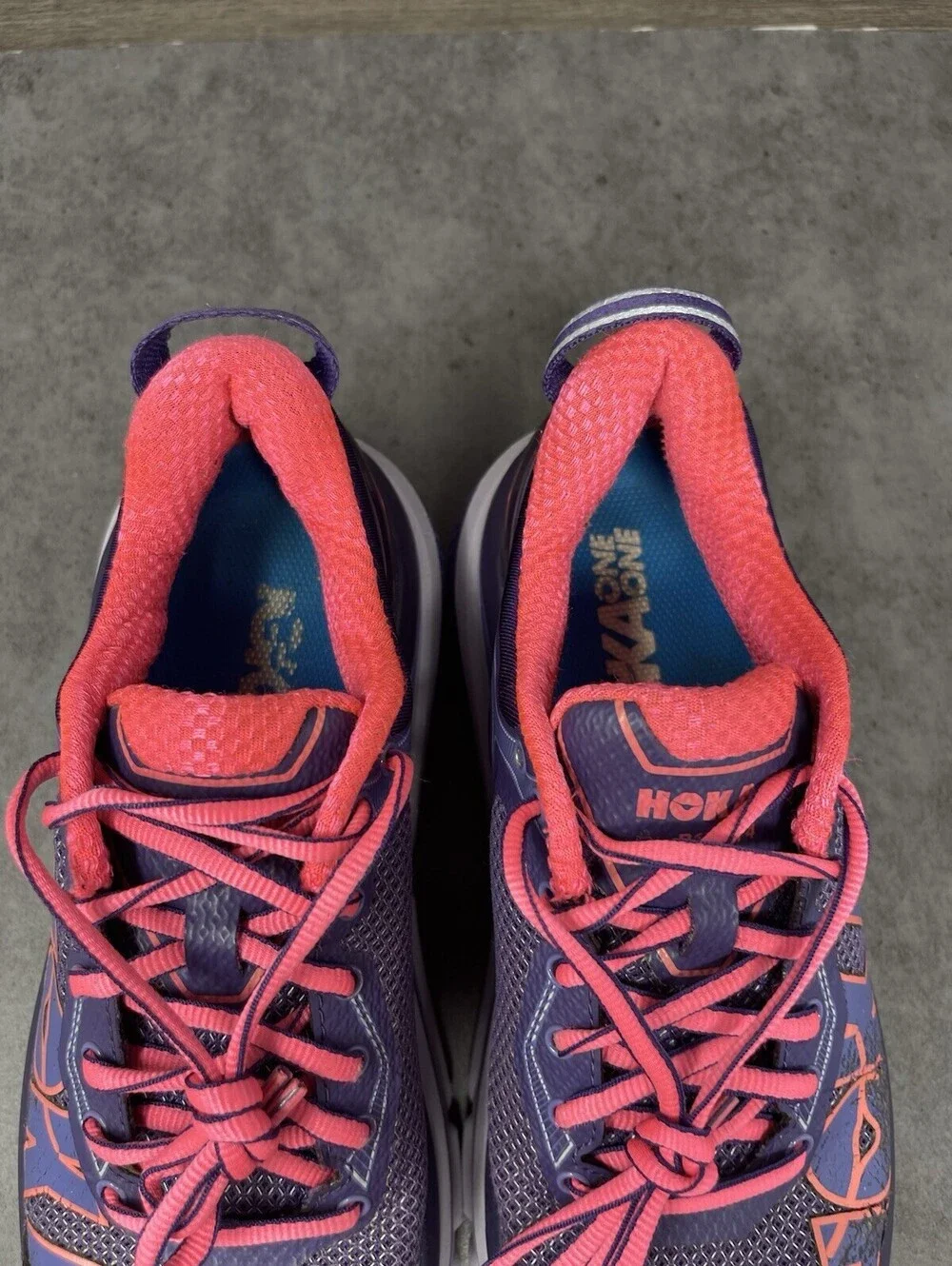 HOKA ONE ONE Bondi 4 Womens Size 7.5 Purple Pink Max Cushion Running Walking